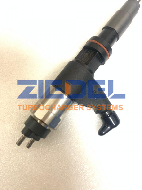 Common Rail Fuel Injector 095000-6320, RE530362, Denso, John Deere, 4045T, 6068T, S350 Engine 210G Excavator - Image 3